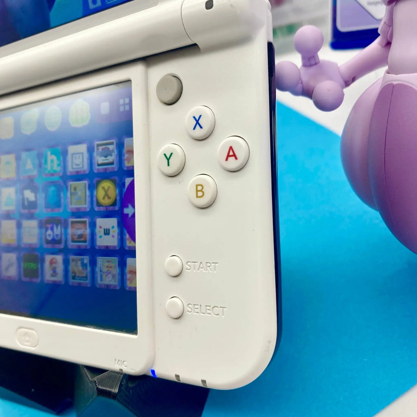 New Nintendo 3DS XL white Galaxy modded
