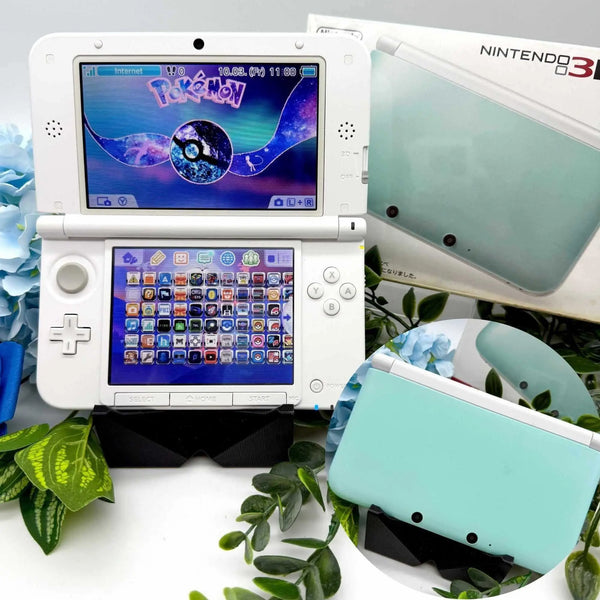 Nintendo 3DS XL white mint modded